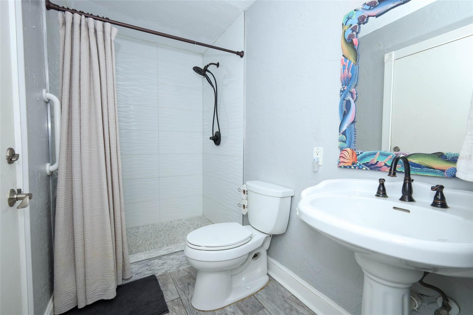 VENEZIA UNIT 04 - Residential