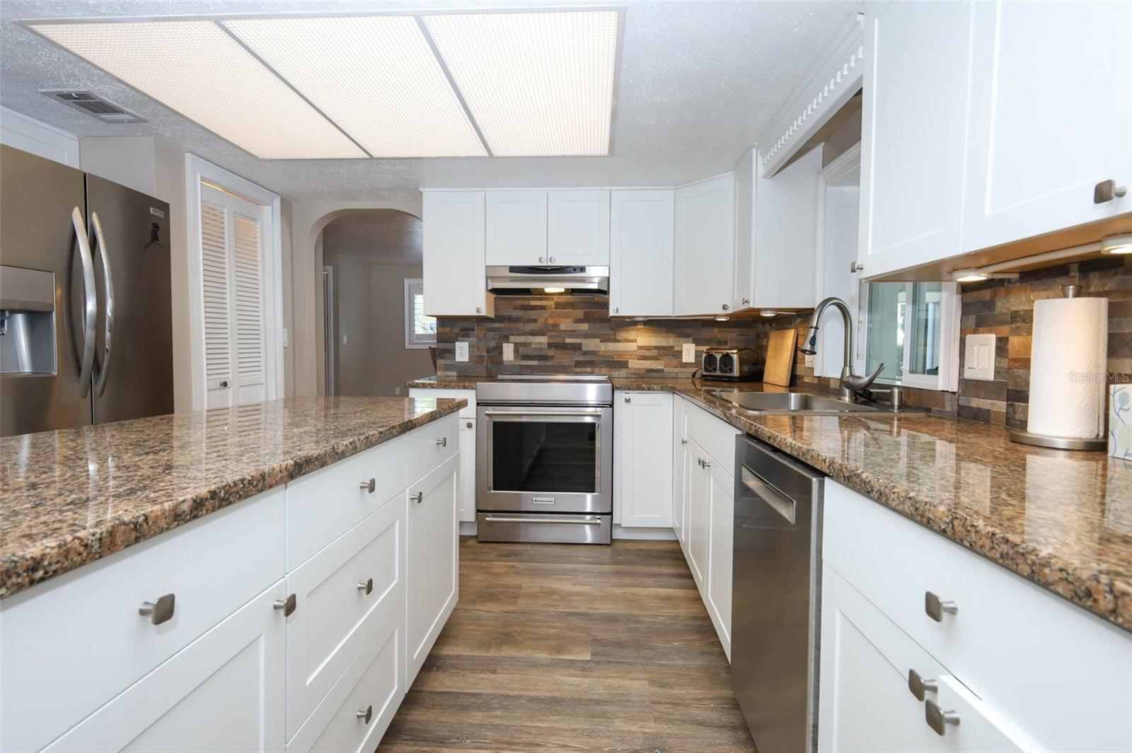 VENEZIA UNIT 04 - Residential