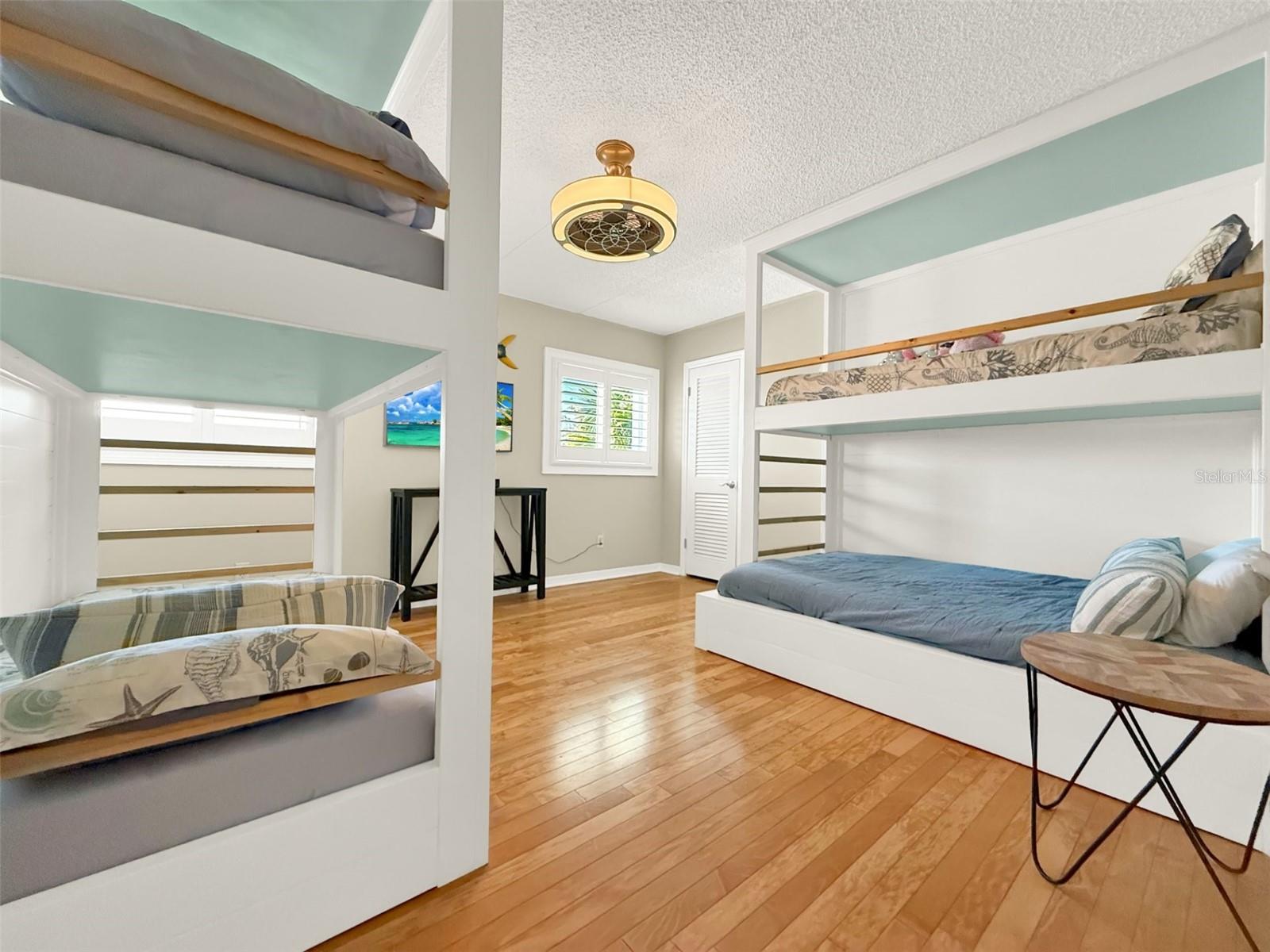 VENEZIA UNIT 04 - Residential