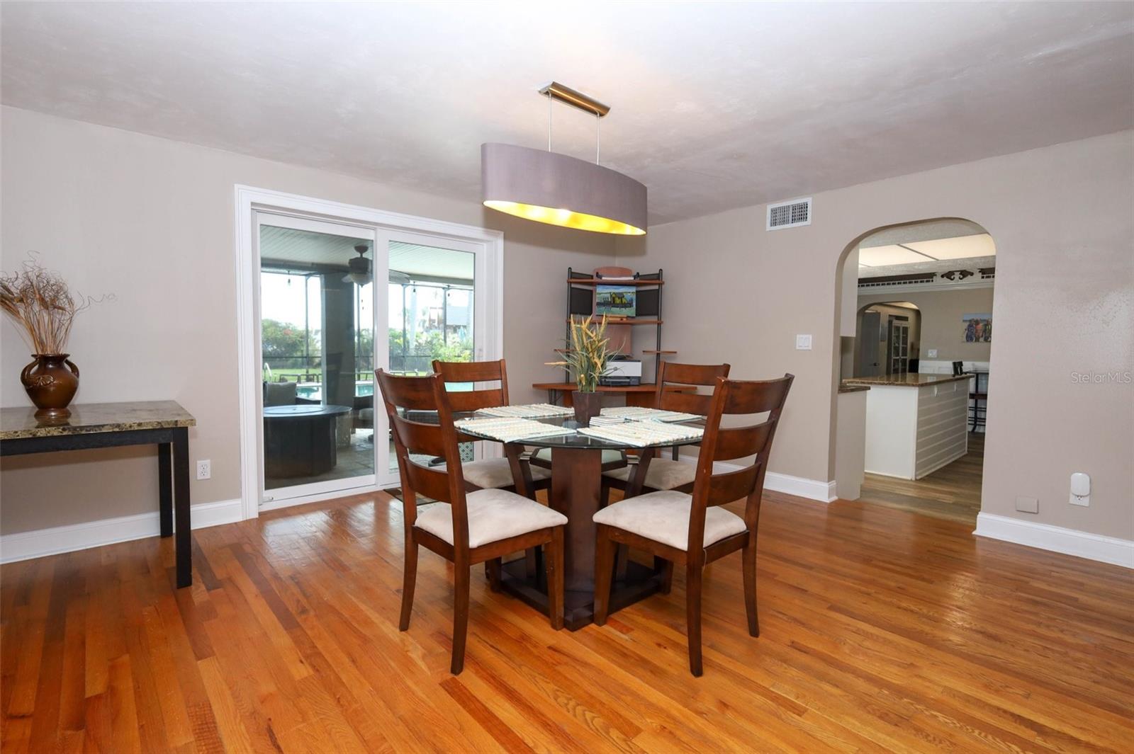 VENEZIA UNIT 04 - Residential