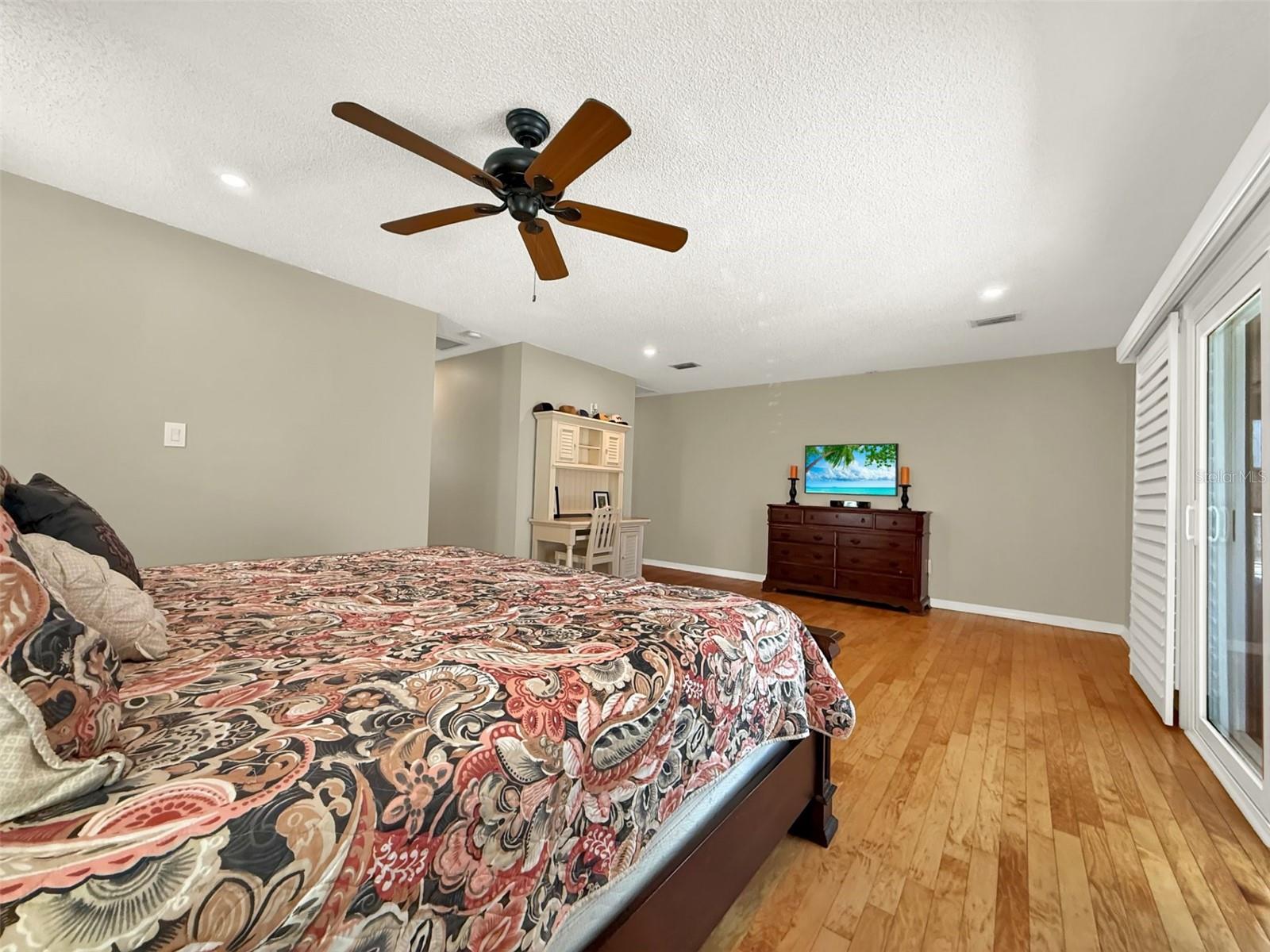 VENEZIA UNIT 04 - Residential