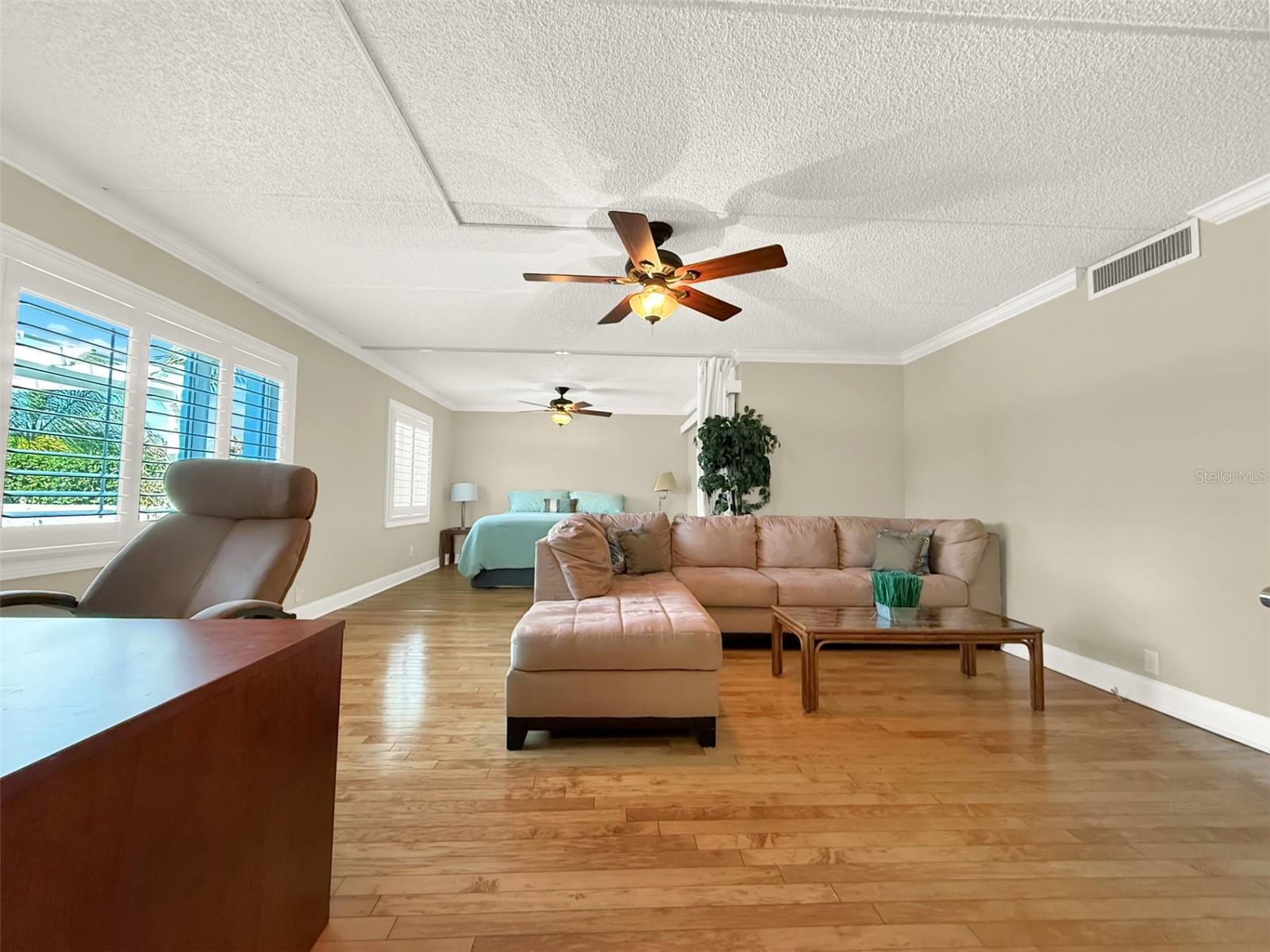 VENEZIA UNIT 04 - Residential