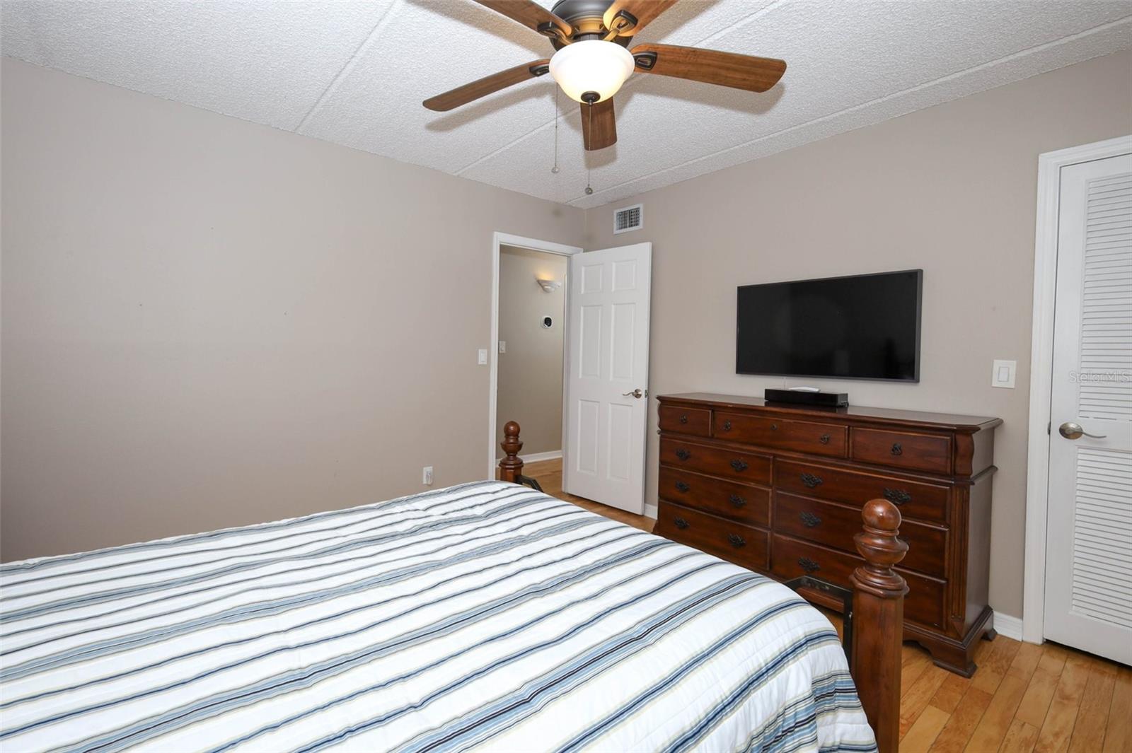 VENEZIA UNIT 04 - Residential