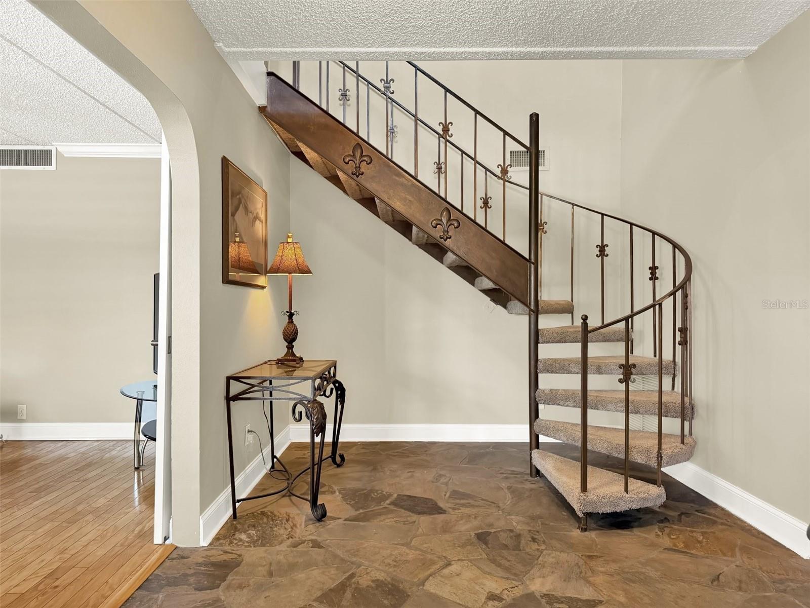 VENEZIA UNIT 04 - Residential