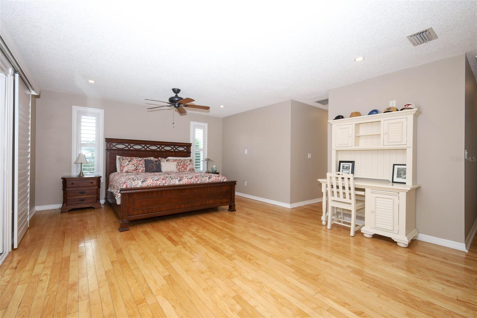 VENEZIA UNIT 04 - Residential