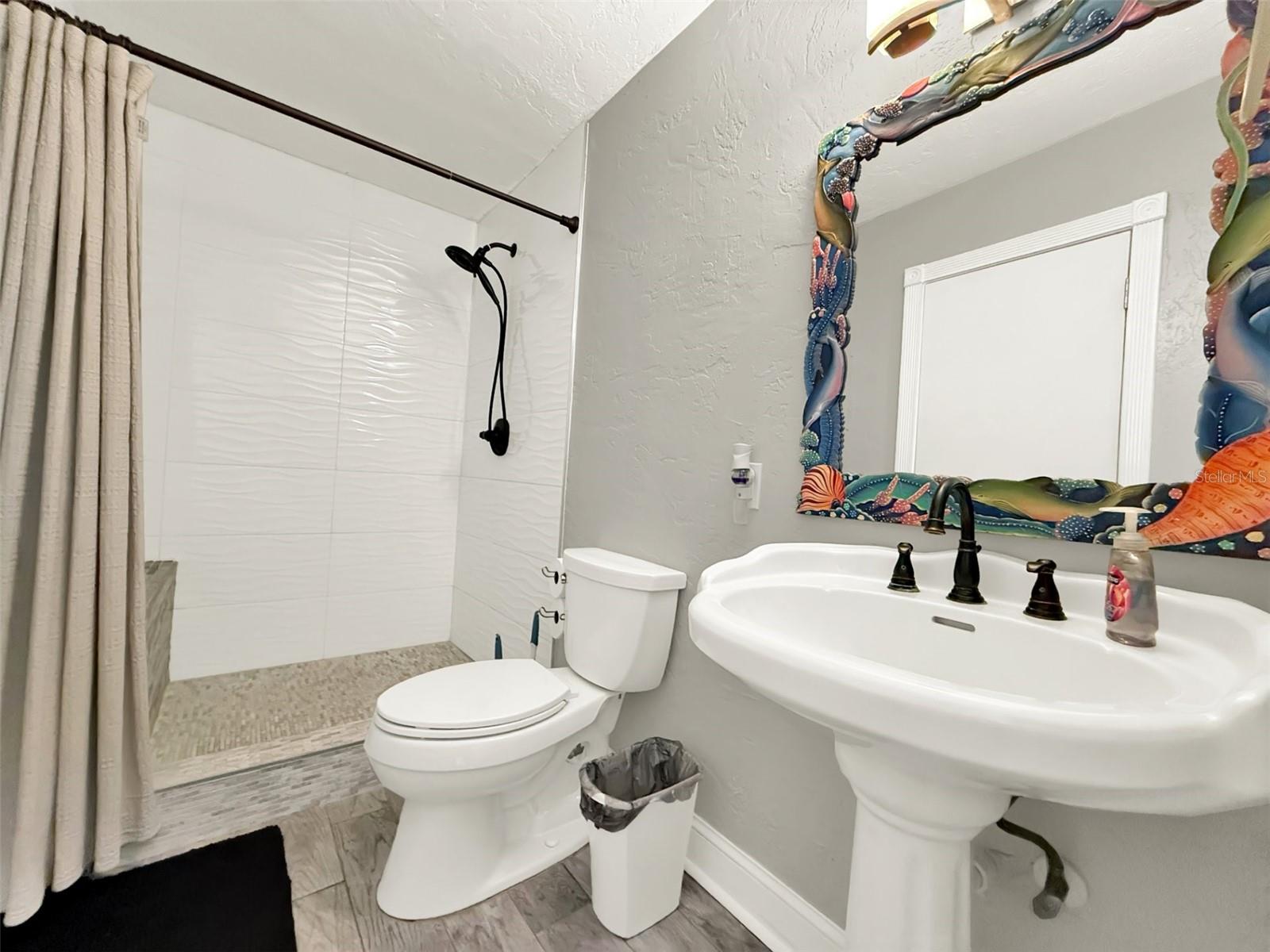 VENEZIA UNIT 04 - Residential