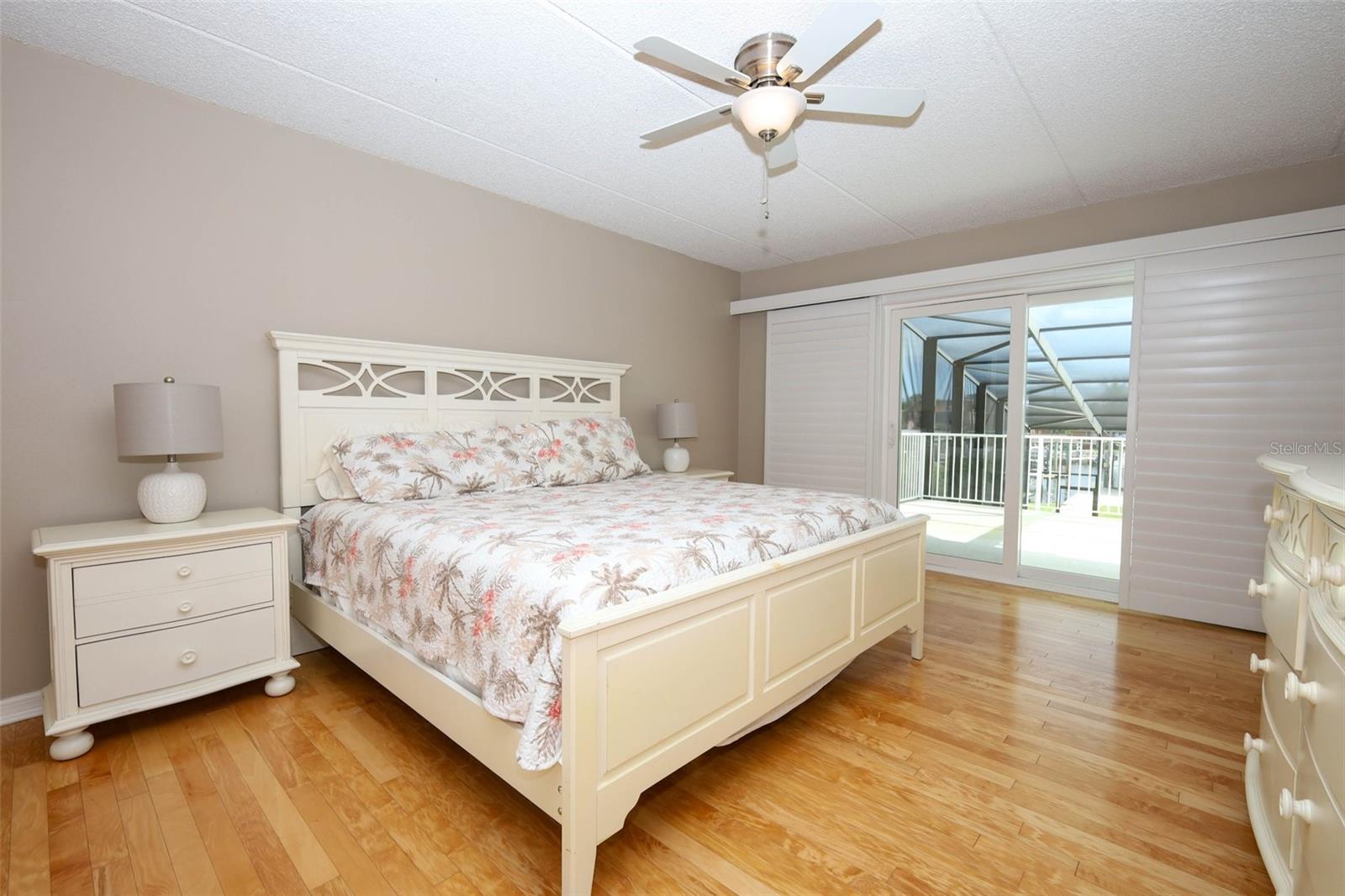 VENEZIA UNIT 04 - Residential