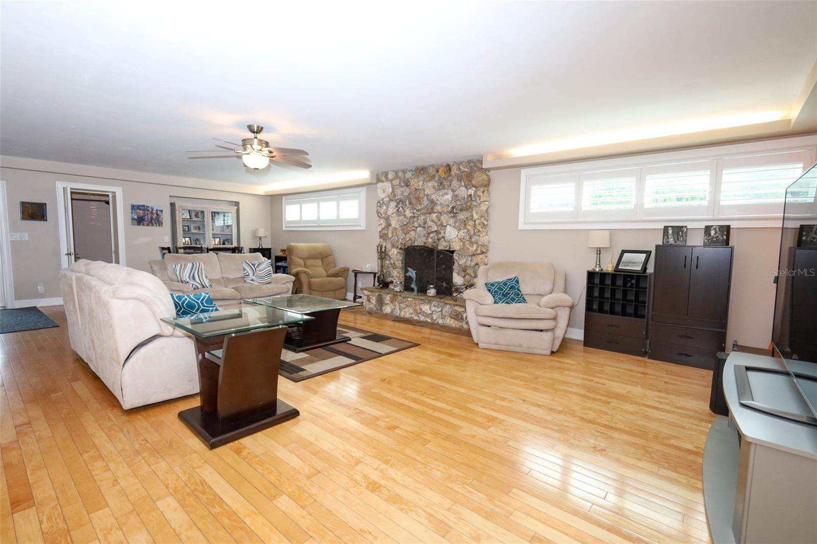 VENEZIA UNIT 04 - Residential