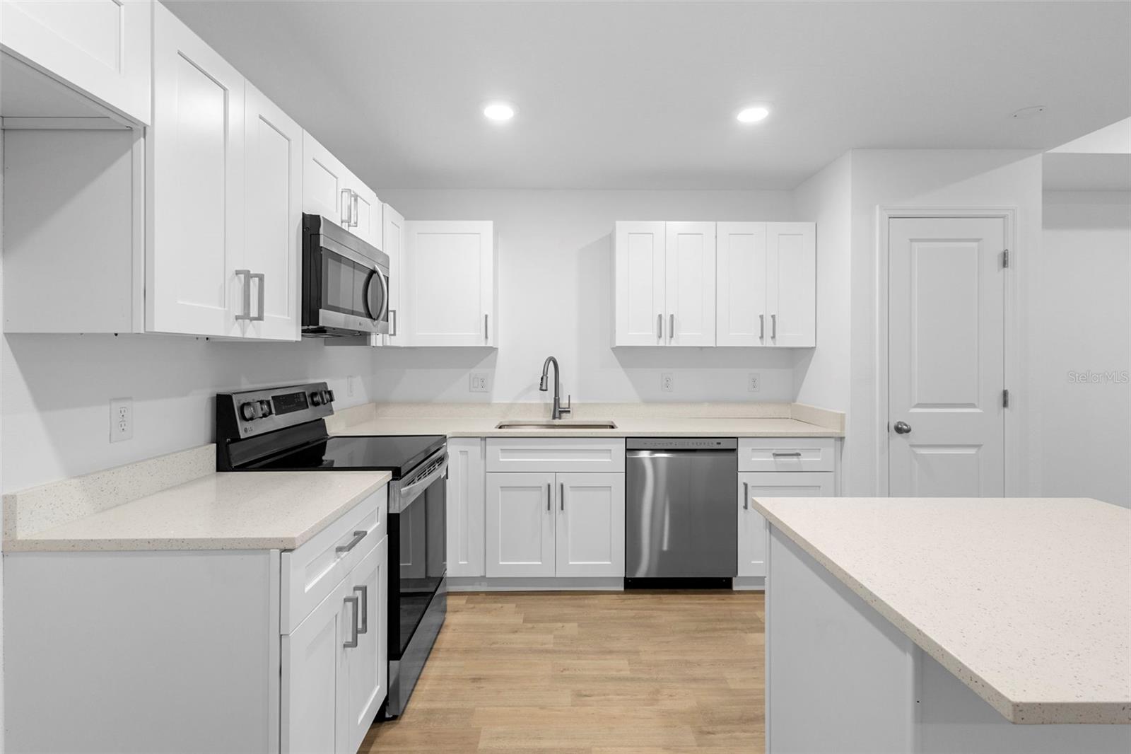 ROSENWALD GARDENS - Residential