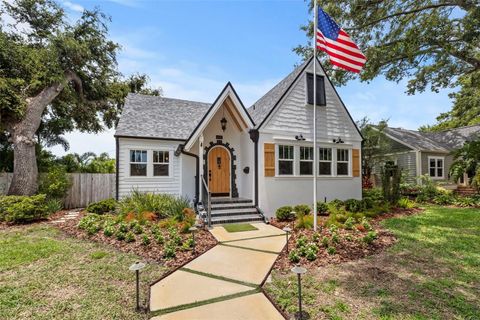 Photo of 2420 14th Street N, St Petersburg, FL 33704 (MLS # TB8470901)