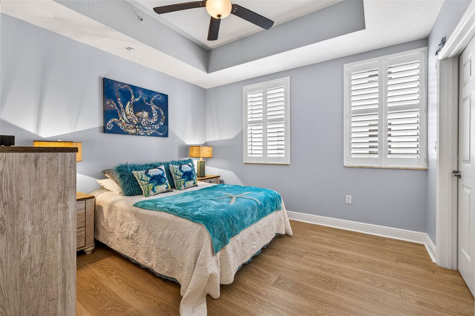 LAS FLORES CONDO - Residential