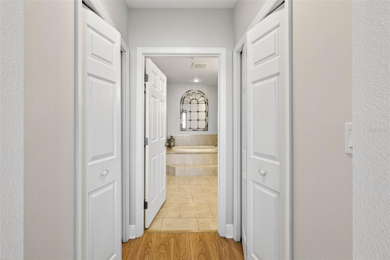 LAS FLORES CONDO - Residential