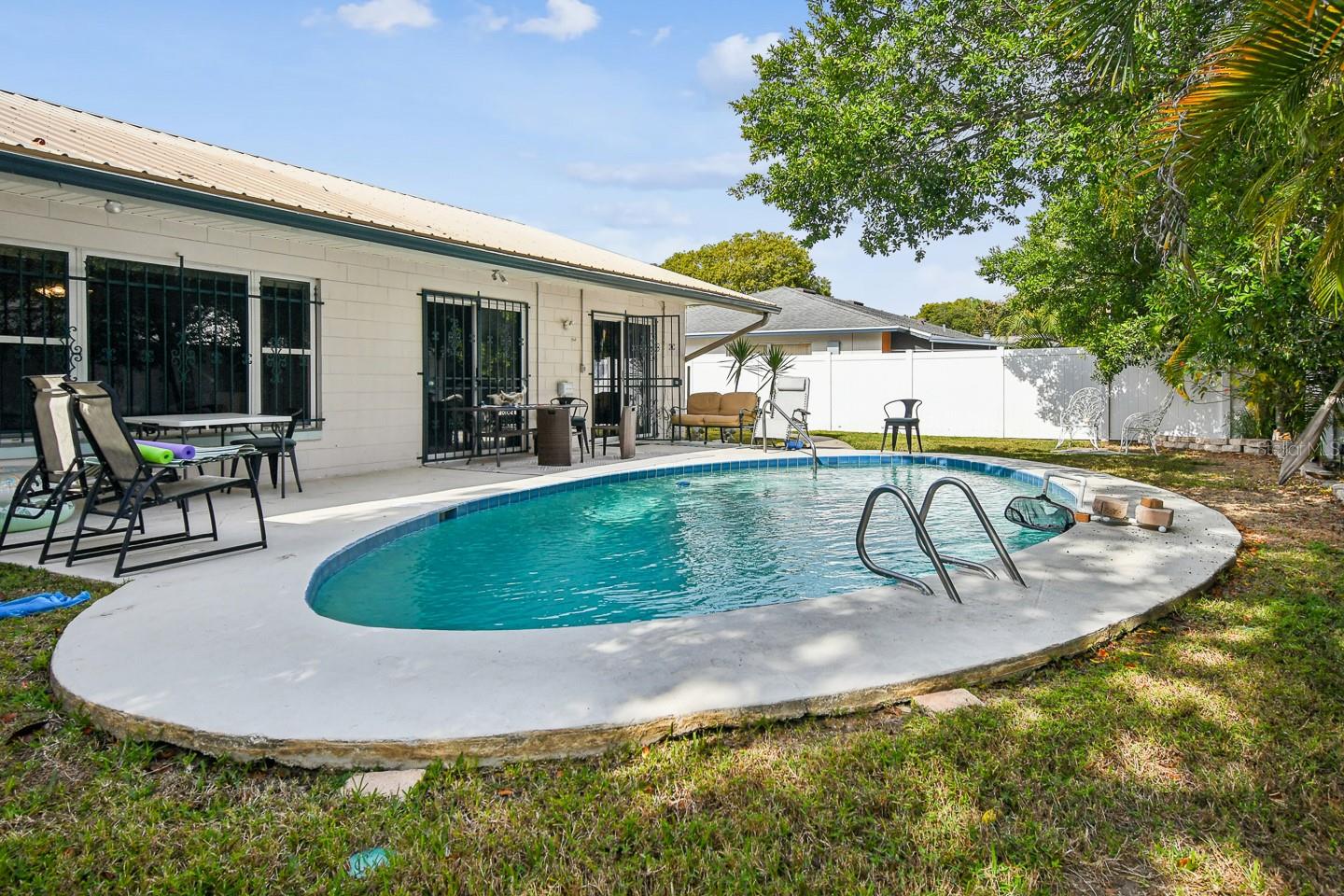 CASA ALOMA - Residential