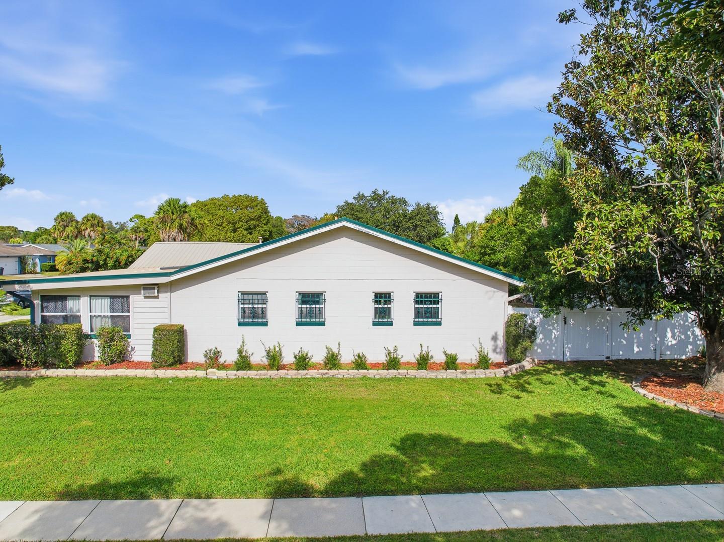 CASA ALOMA - Residential