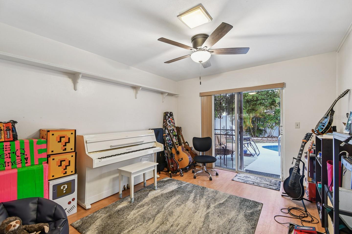 CASA ALOMA - Residential