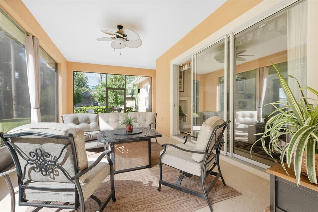 Photo of 6 Scarlet Oak Circle Circle, Palm Coast, FL 32137 (MLS # FC316558)