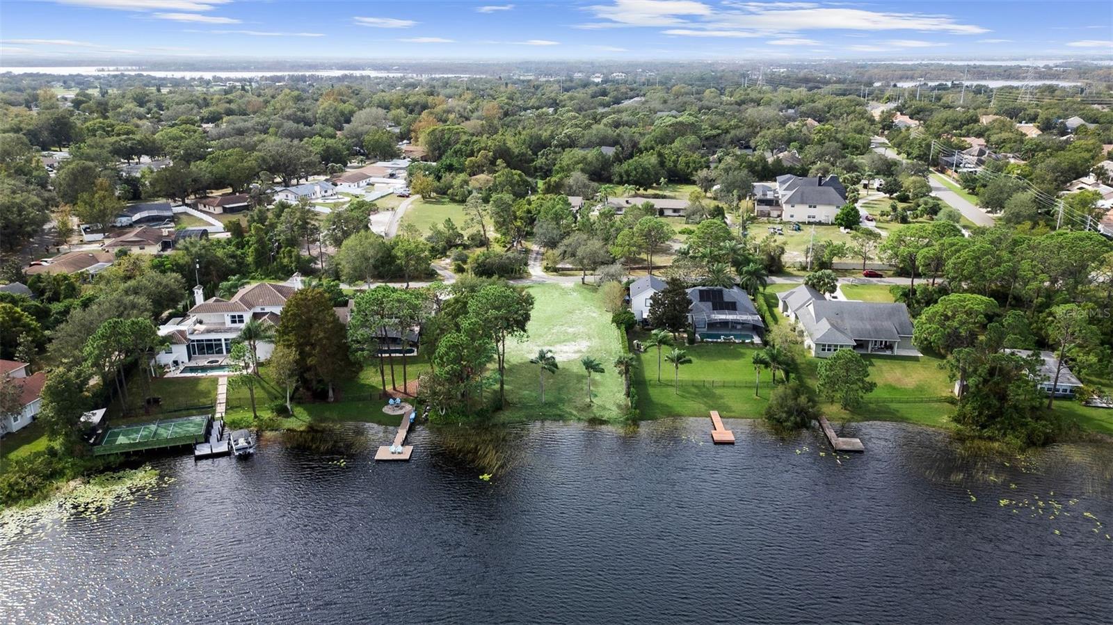 PALM LAKE MANOR - Land