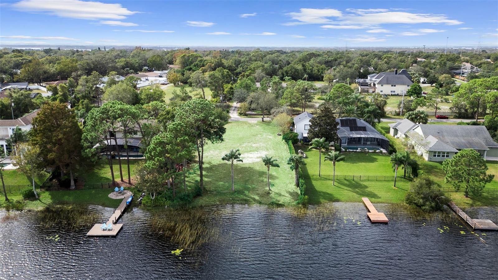 PALM LAKE MANOR - Land