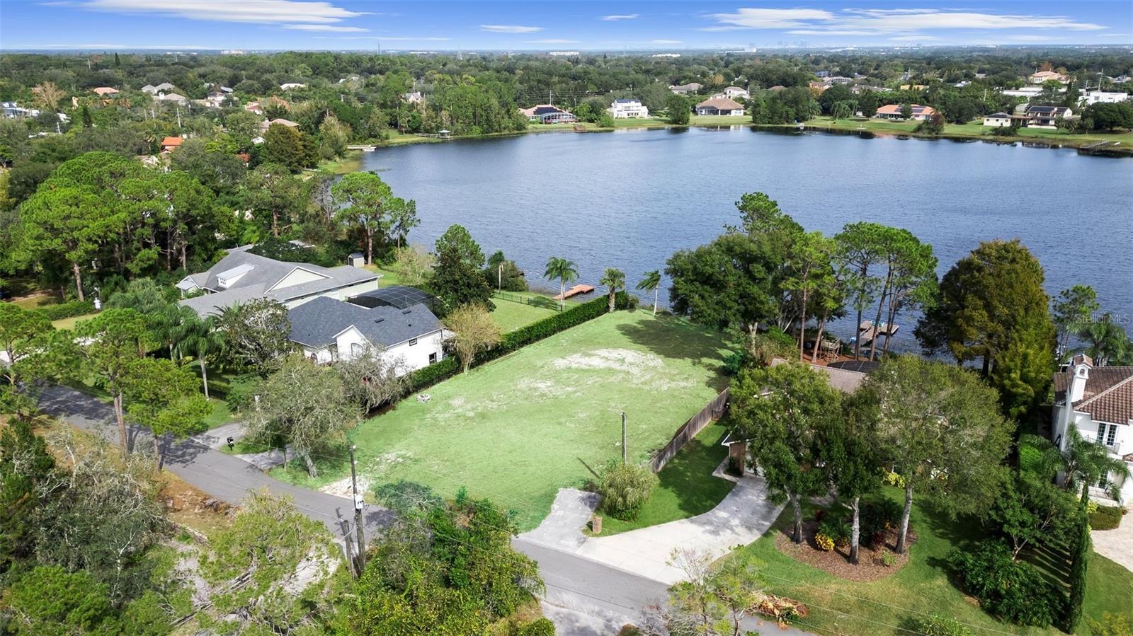 PALM LAKE MANOR - Land