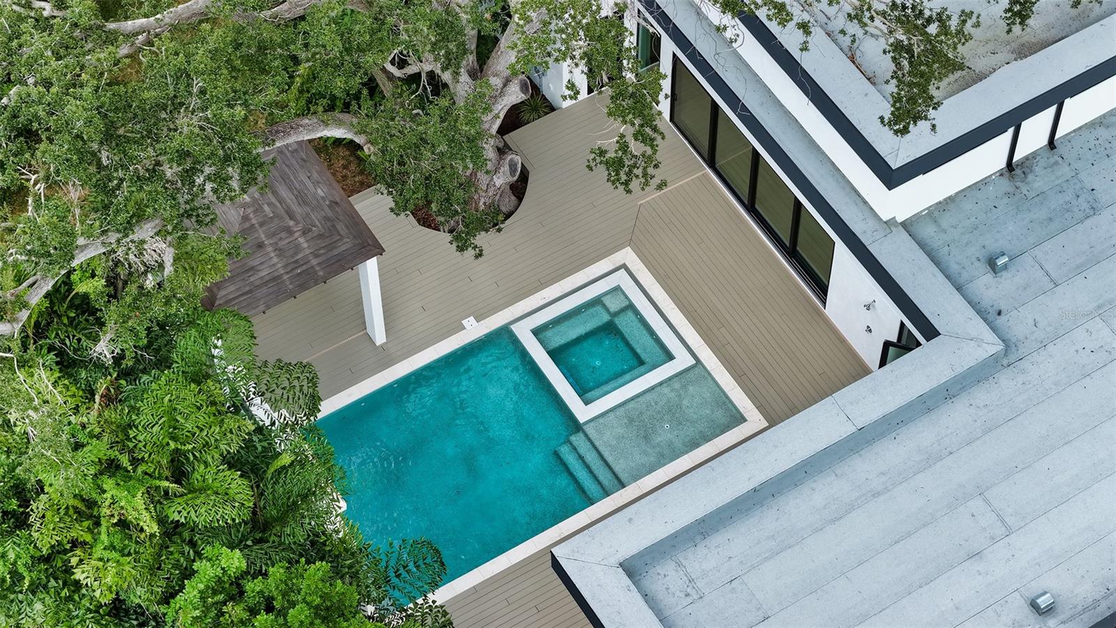 OYSTER BAY ESTATES - Residential