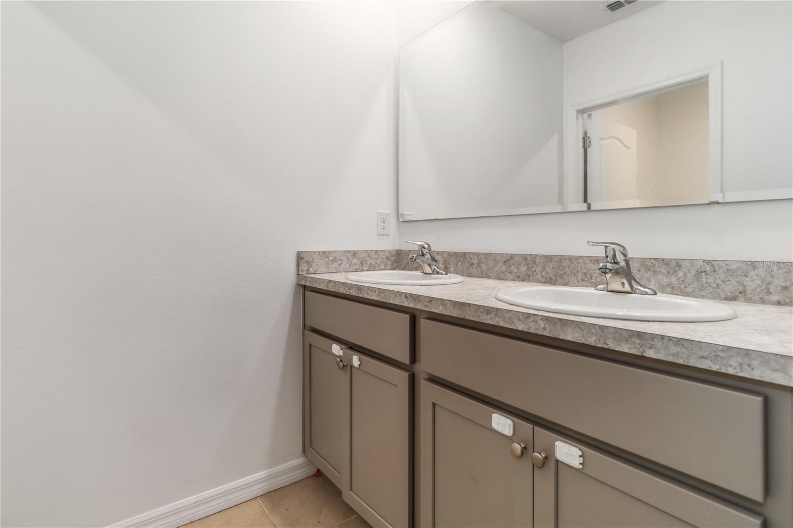 COASTAL WOODS UN D - Residential