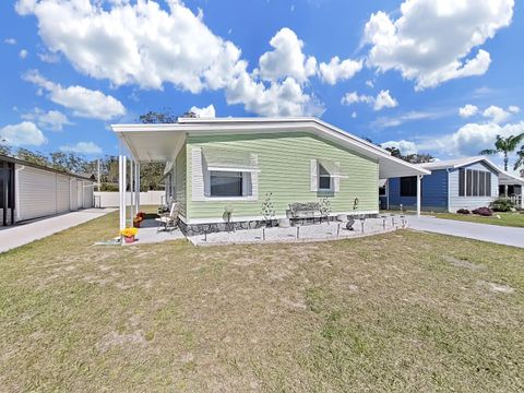 A home in LAKELAND