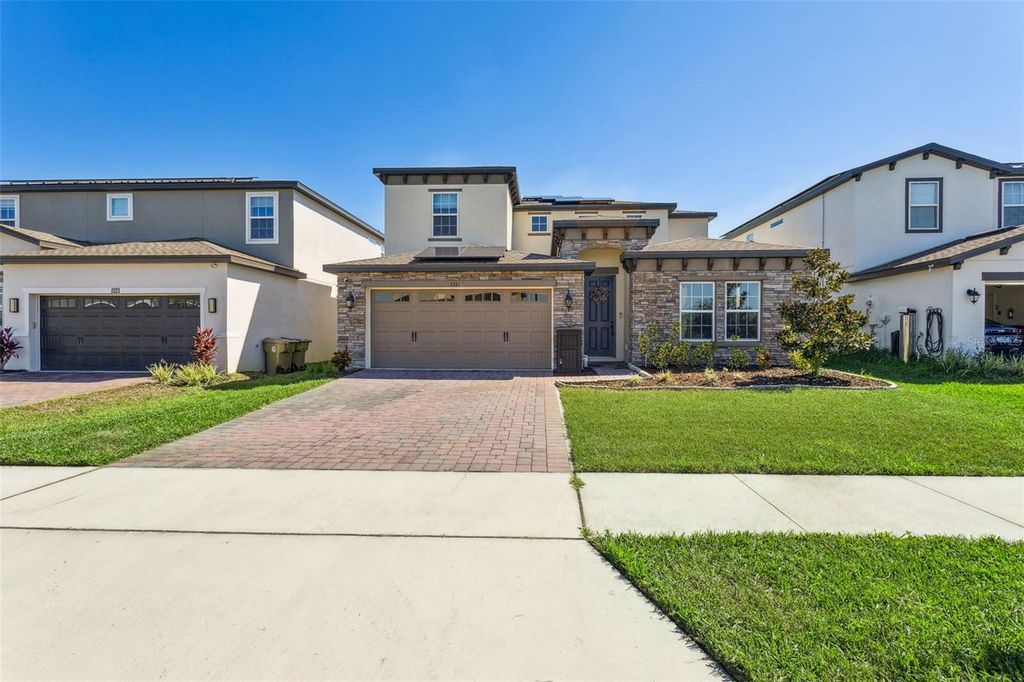 Photo of 1111 Lone Palm Way, Saint Cloud, FL 34771 (MLS # O6352685)