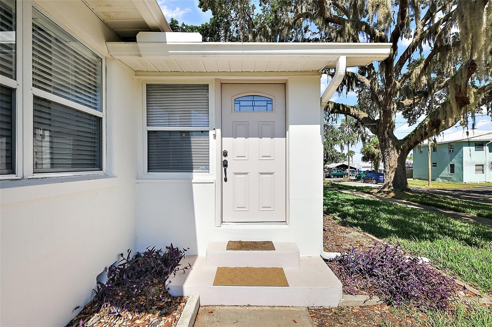 30 E KEY AVENUE