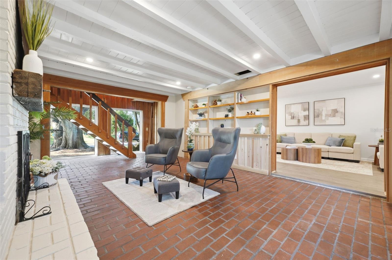 1856 FRANCIS DRIVE