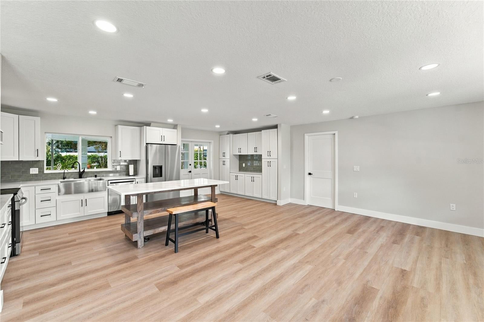 4123 FALLWOOD CIRCLE