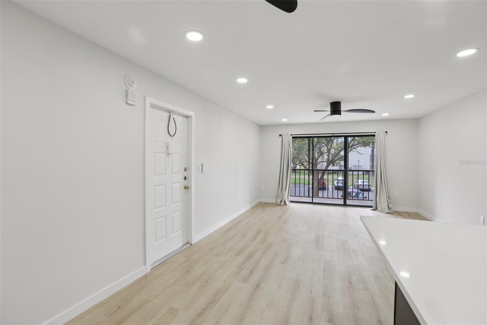 3232 LAKE PINE WAY E A2