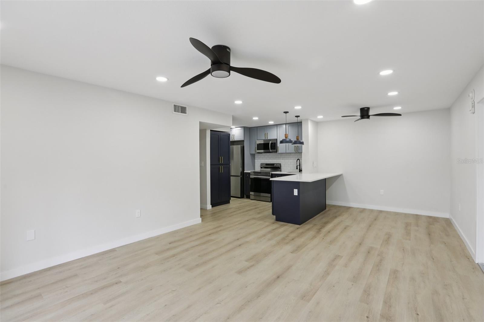 PINE RIDGE AT LAKE TARPON VILLAGE - Residential