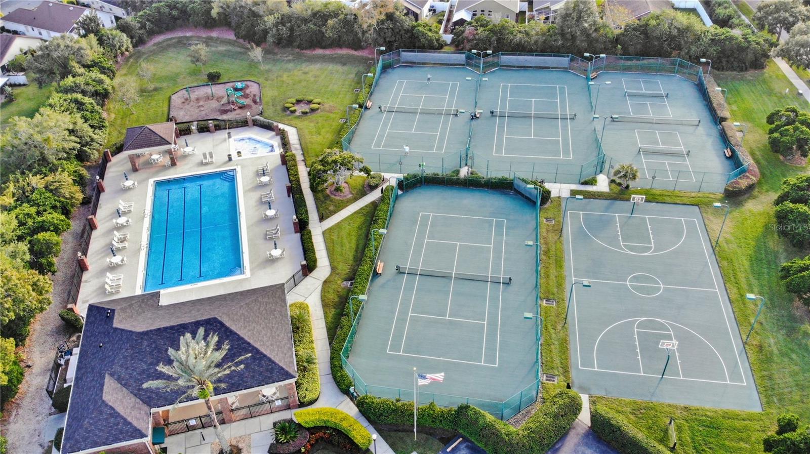 CHESHIRE WOODS - Residential