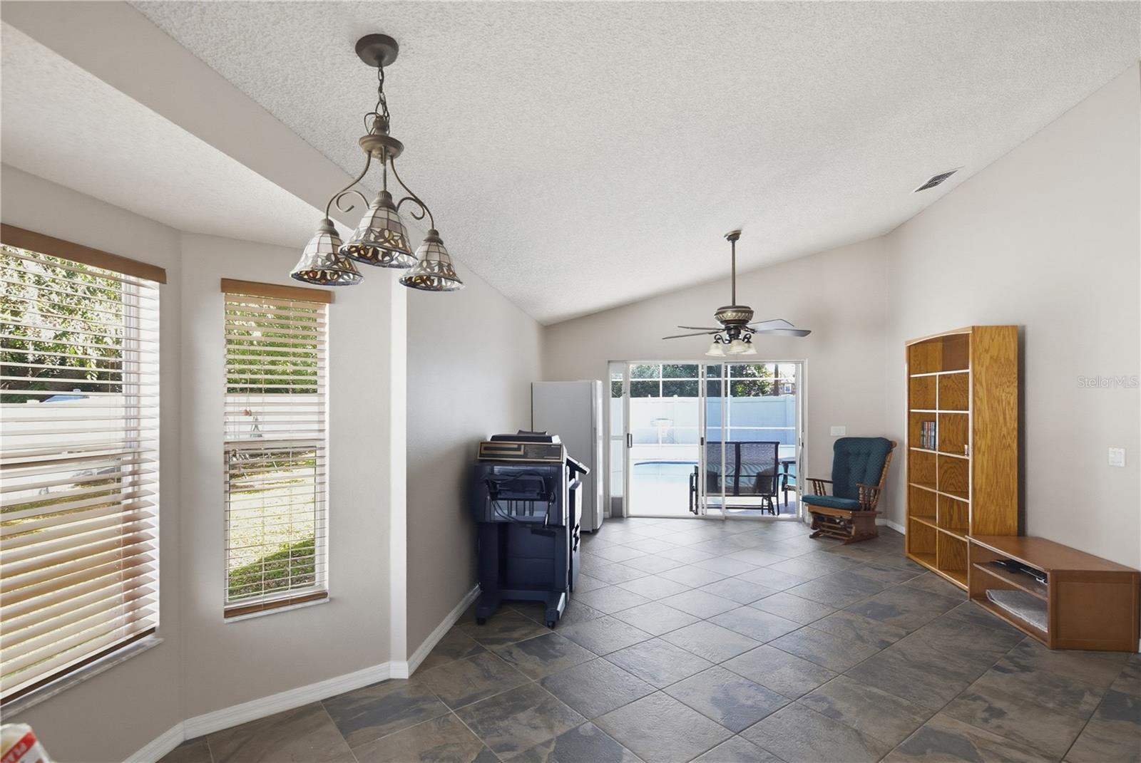 CHESHIRE WOODS - Residential