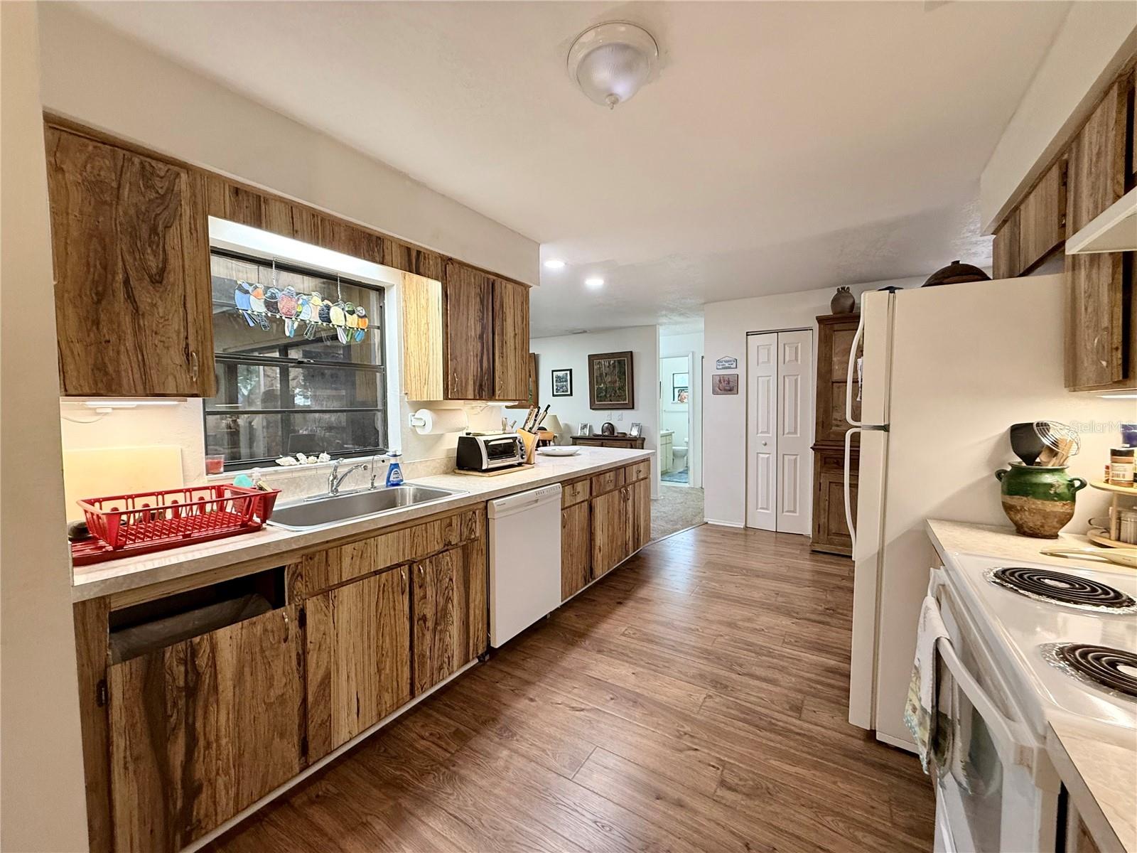 13828 FRIENDSHIP LANE