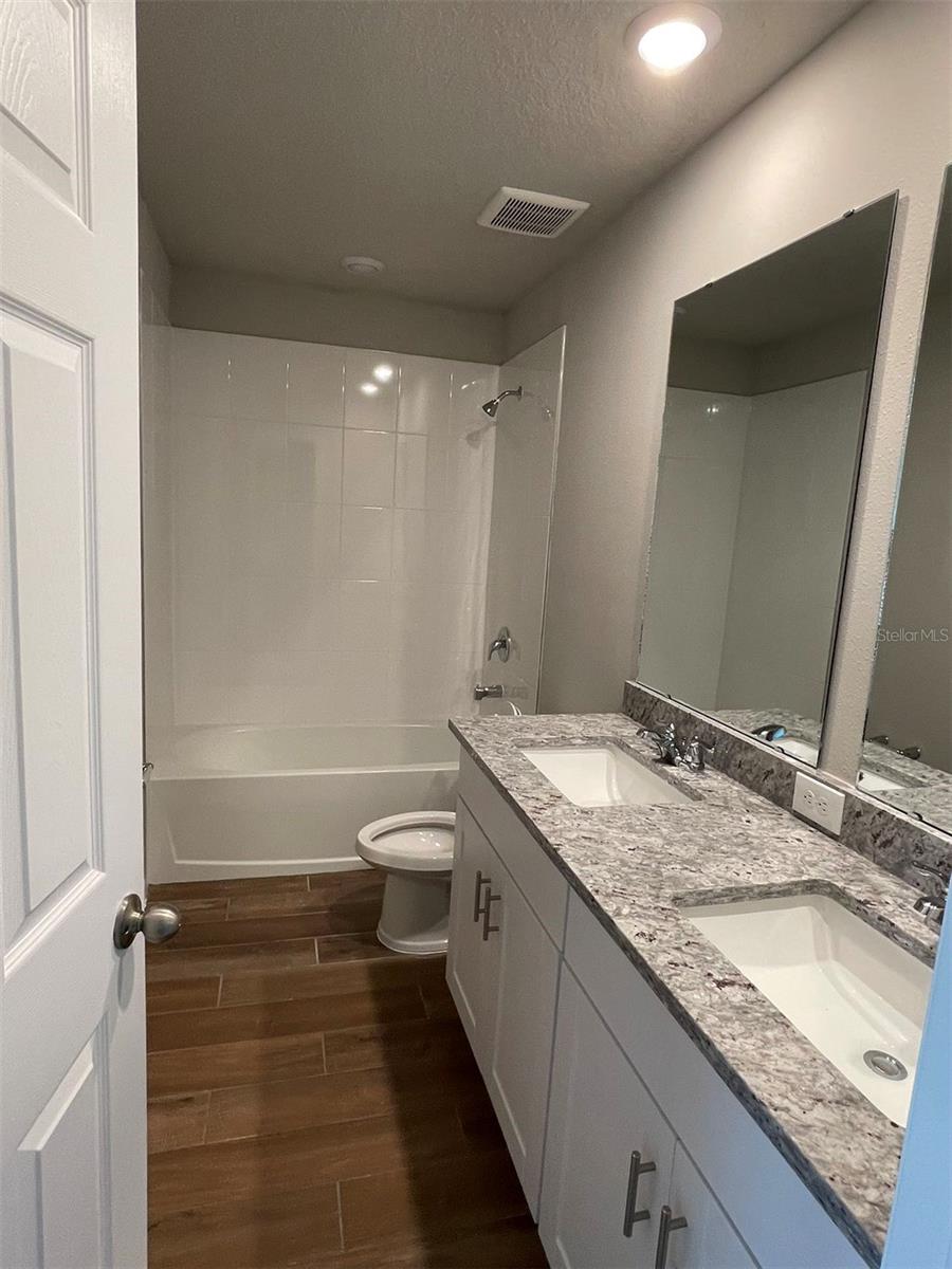 SILVER SPGS 2 - Residential Lease