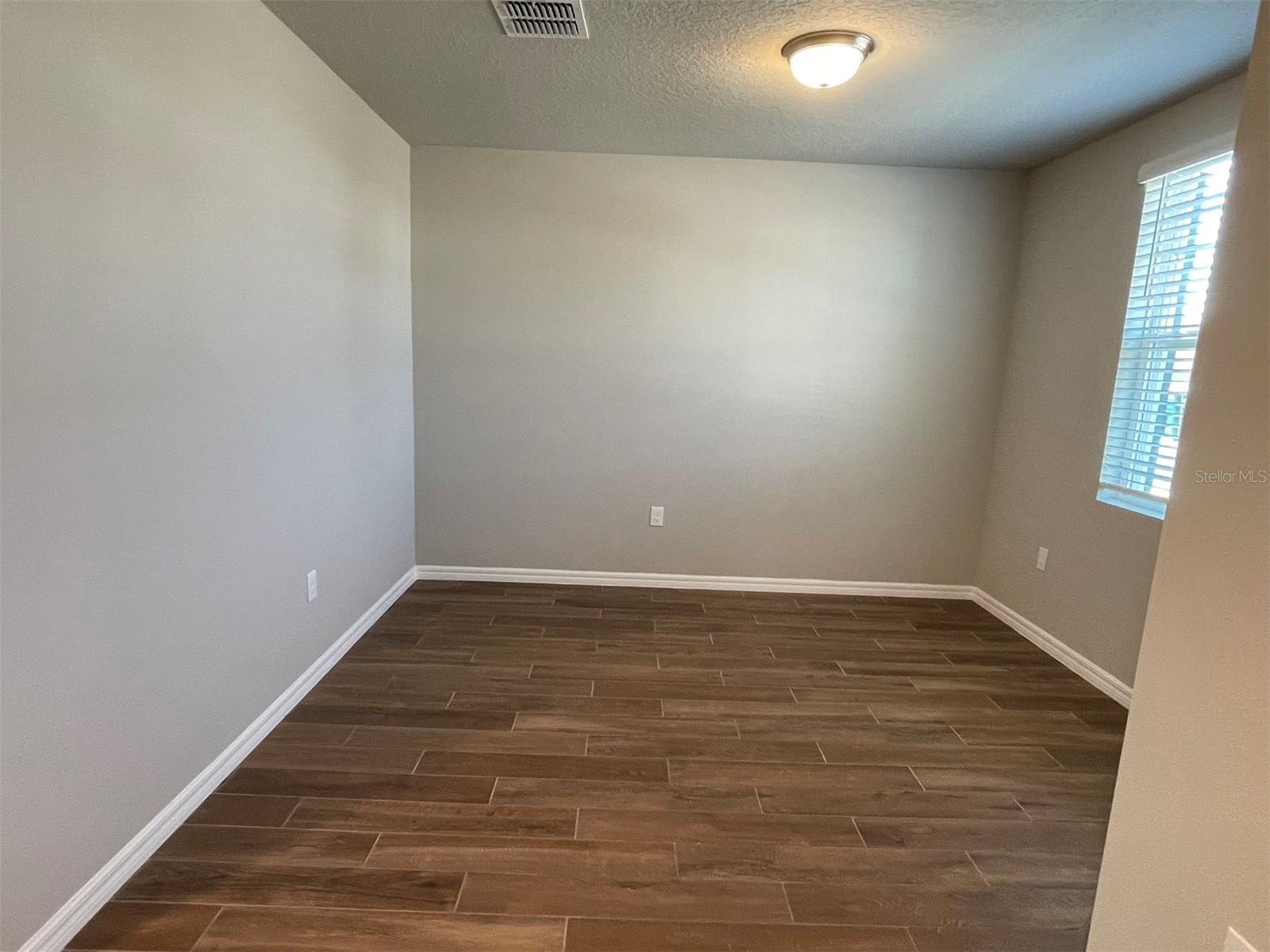 SILVER SPGS 2 - Residential Lease