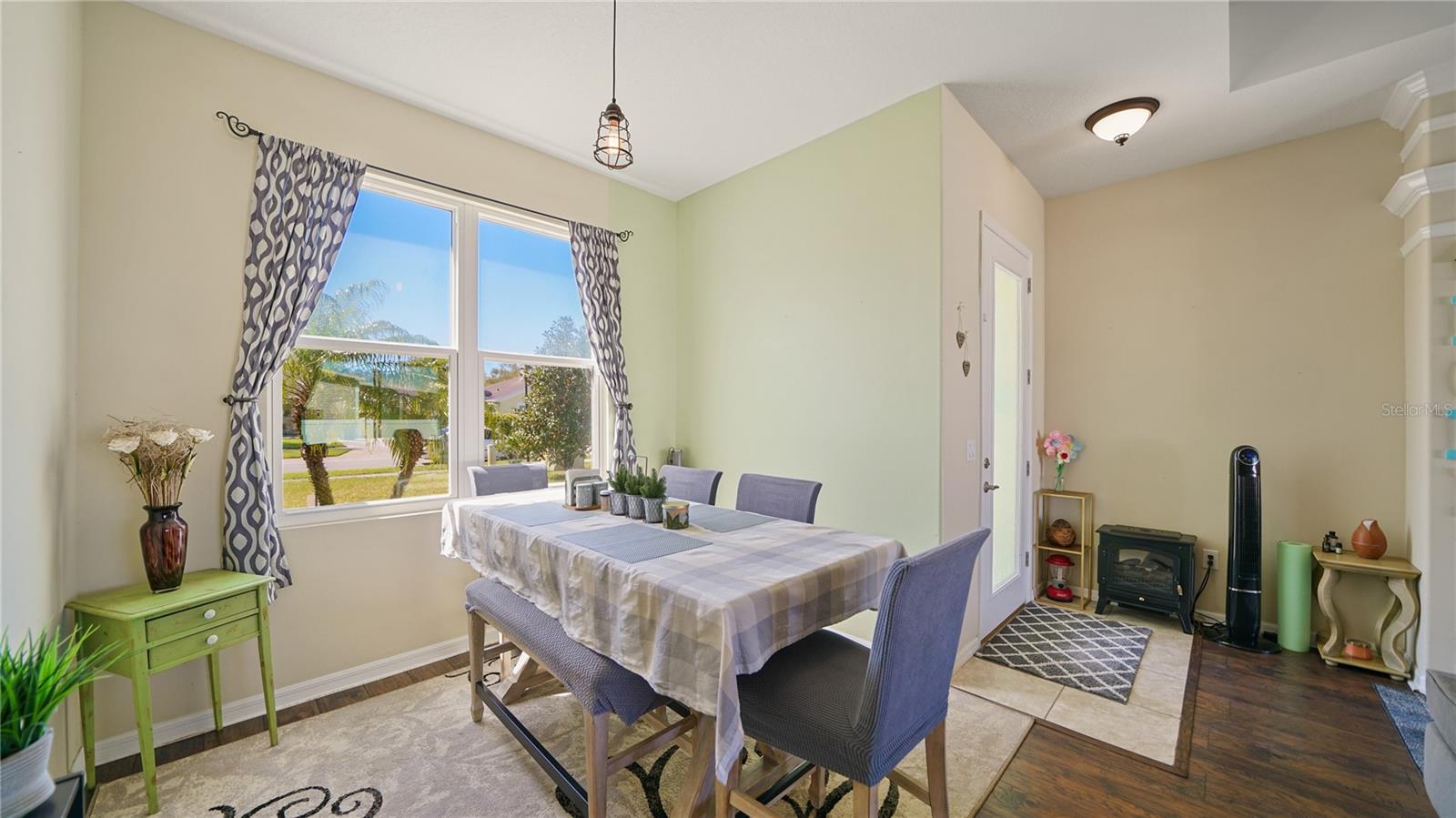 1457 SPRINGLEAF DRIVE