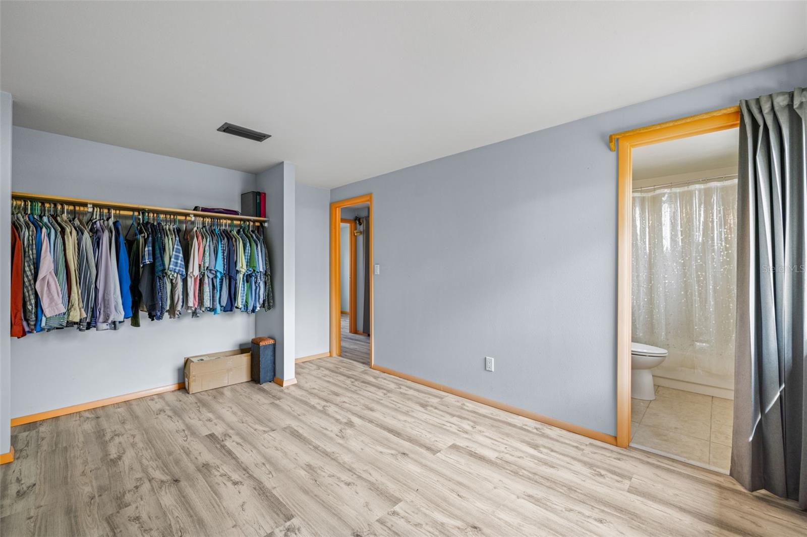 CINNAMON HILL - Residential