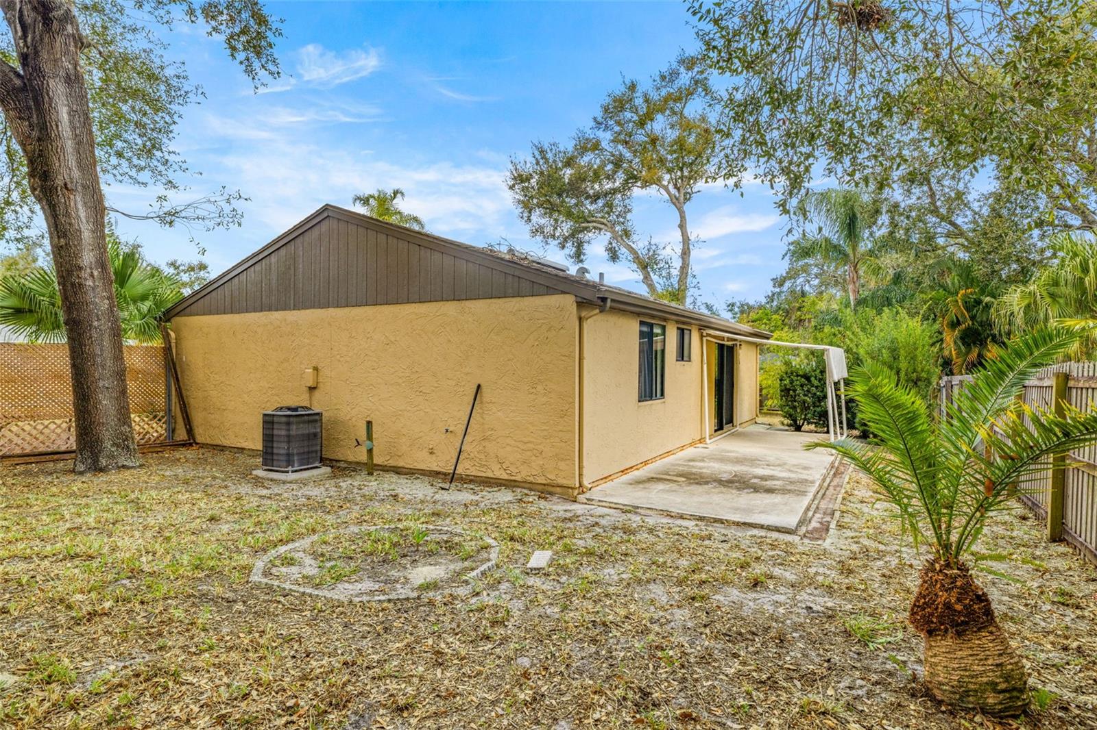 CINNAMON HILL - Residential