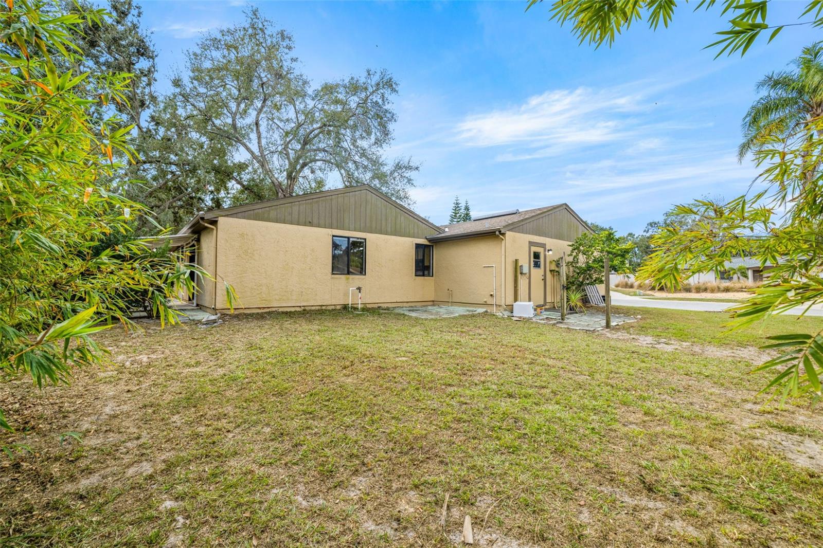 CINNAMON HILL - Residential