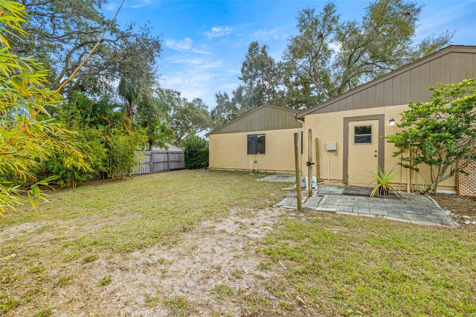 CINNAMON HILL - Residential