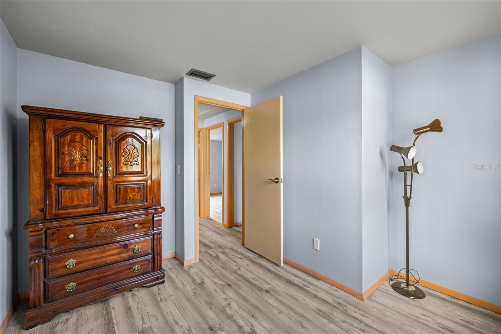 CINNAMON HILL - Residential