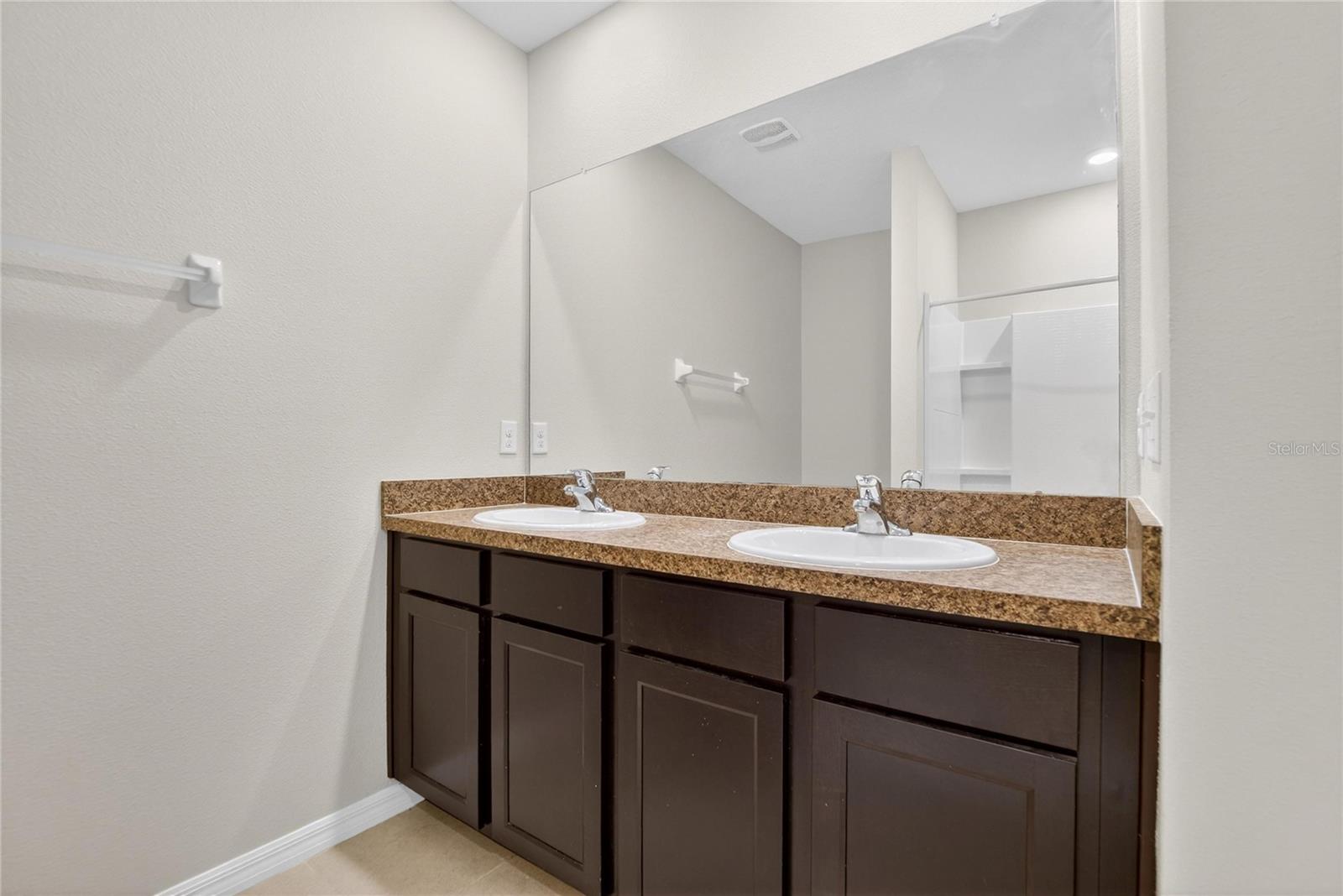 CYPRESS CREEK PH 5C-3 - Residential Lease