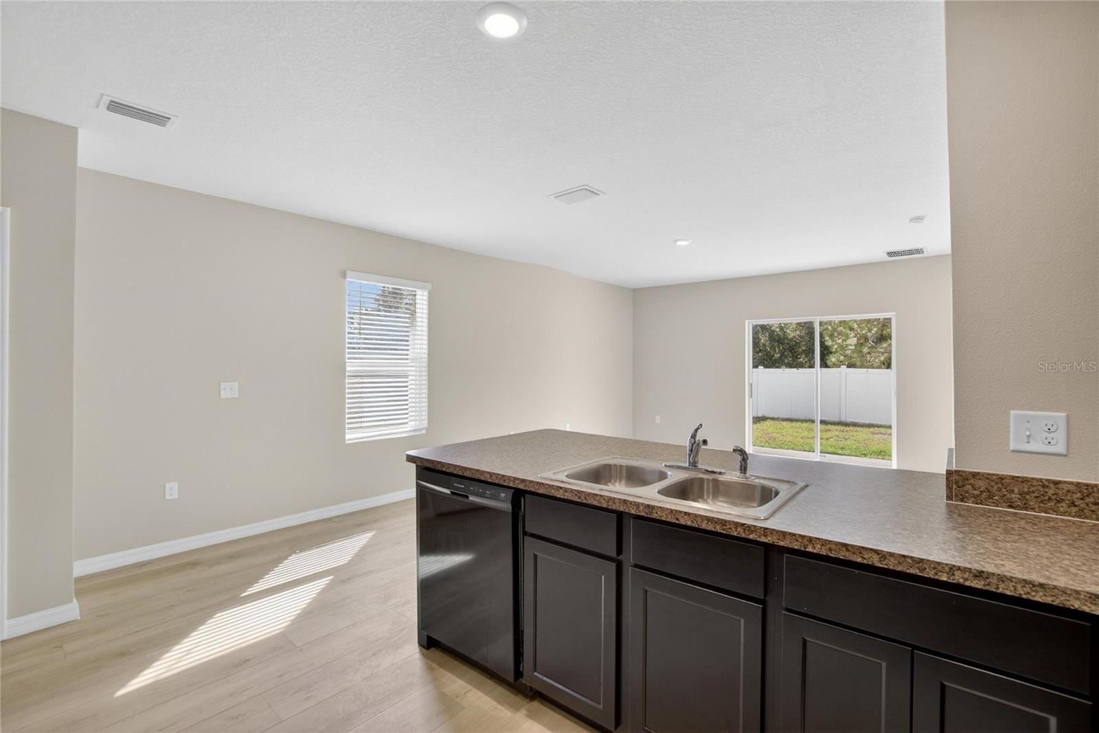 CYPRESS CREEK PH 5C-3 - Residential Lease