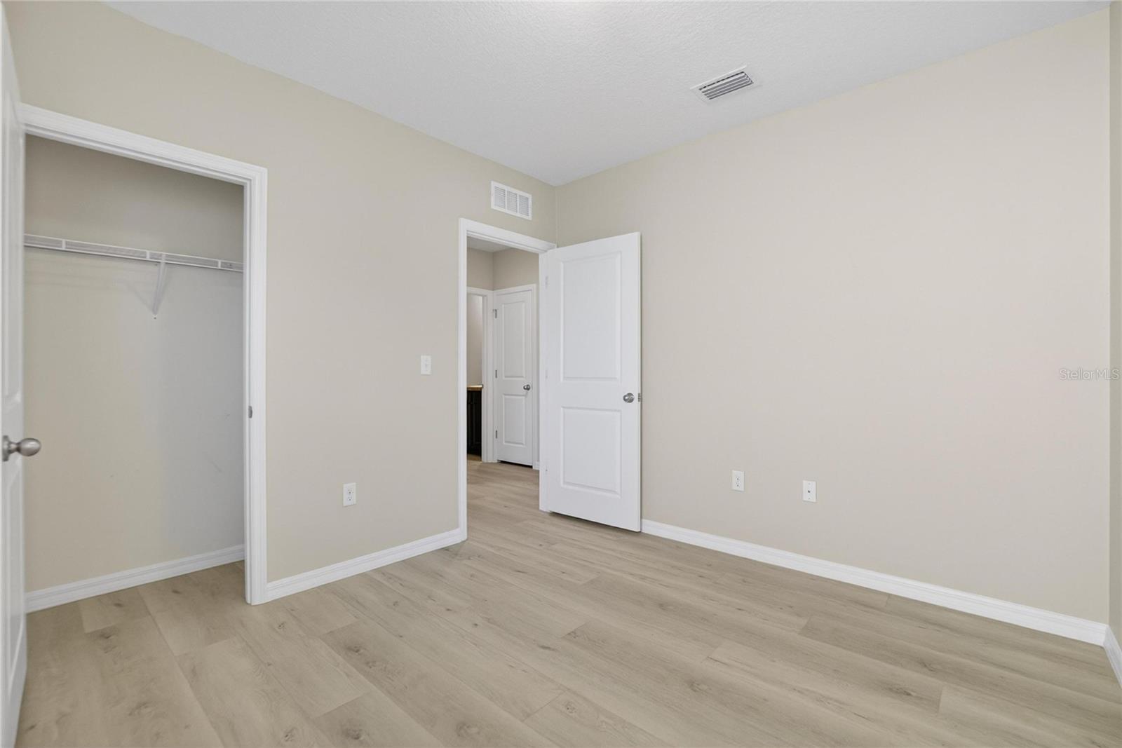 CYPRESS CREEK PH 5C-3 - Residential Lease