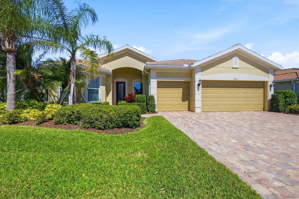 Photo of 6124 Abaco Drive, Sarasota, FL 34238 (MLS # A4687190)