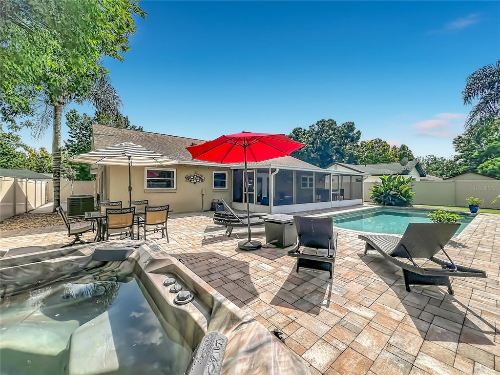 Photo of 3045 N Orleans Way, Apopka, FL 32703 (MLS # O6436525)