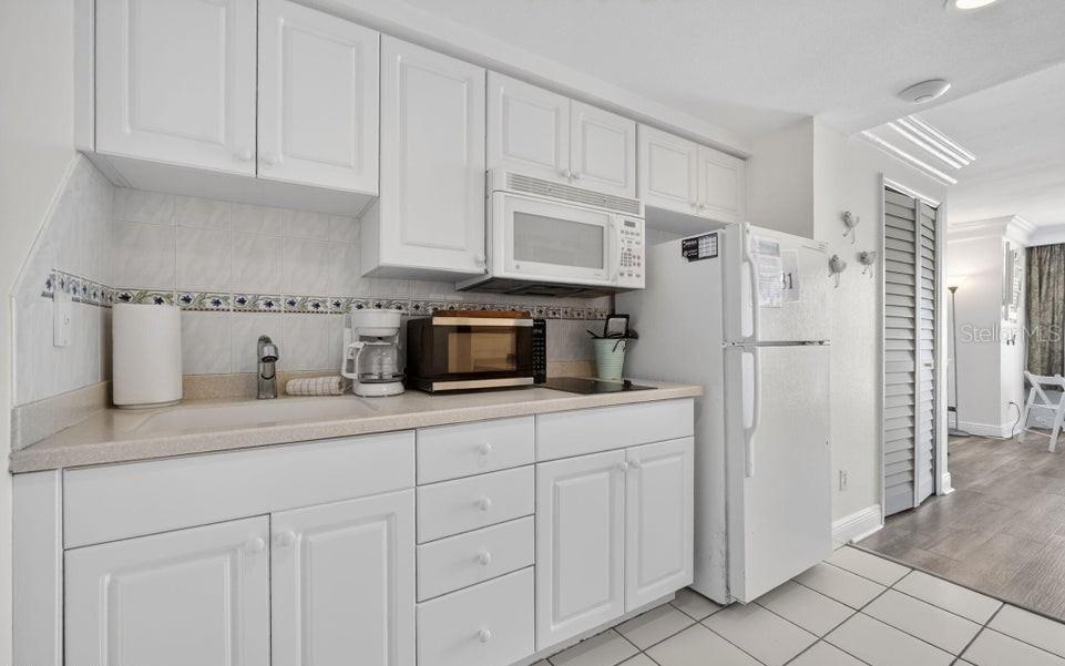 DAYTONA BEACH RESORT & CONF CENTER - Residential