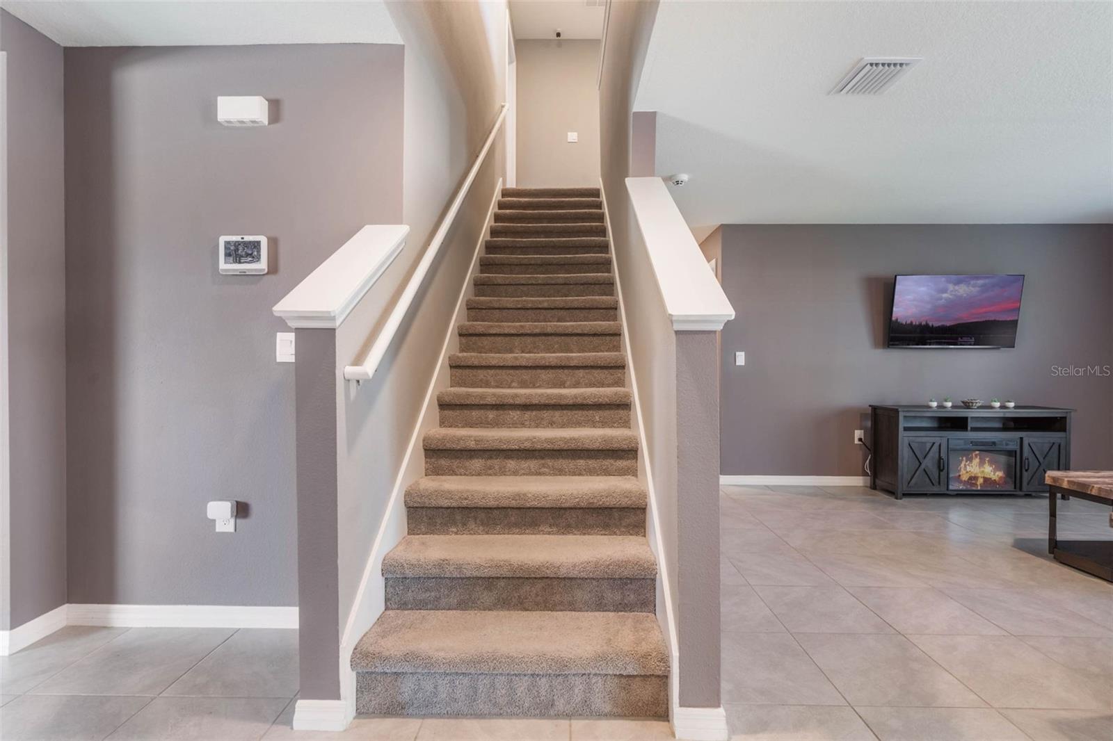 TRIUMPH SOUTH PH 1 - Residential